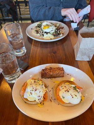 Brewer's Tap & Table by null