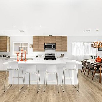 Katie Larson- Keller Williams - MidCentury Modern home with multiple offers sold for $815,000 - Real Estate Agents Near Me - Long Beach, California Katie Larson- Keller Williams - MidCentury Modern home with multiple offers sold for $815,000 - Real Estate Agents Near Me - Long Beach, California