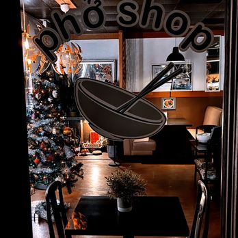 The Phở Shop - a christmas tree in the window - Vietnamese Near Me - San Diego, California The Phở Shop - a christmas tree in the window - Vietnamese Near Me - San Diego, California