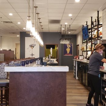Good Eats Cafe - Nice bar - Salad Near Me - Pewaukee, Wisconsin