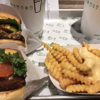Shake Shack I-Drive - Ice Cream & Frozen Yogurt Near Me - Orlando, Florida Shake Shack I-Drive - Ice Cream & Frozen Yogurt Near Me - Orlando, Florida