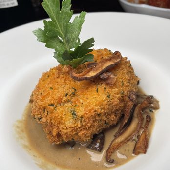 Paisano's Restaurant - Fried truffle buratta - Italian Near Me - Rutherford, New Jersey Paisano's Restaurant - Fried truffle buratta - Italian Near Me - Rutherford, New Jersey