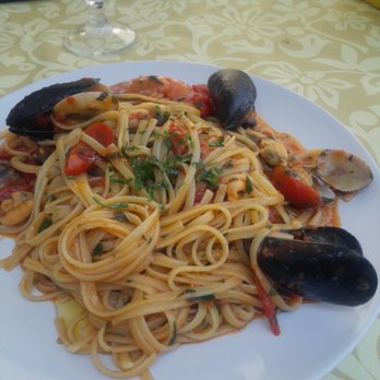 La Pentolaccia - Linguine allo scoglio - Seafood Near Me - Catania, Connecticut