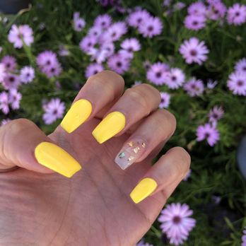 Lisa Nails & Facial - Waxing Near Me - Carson, California