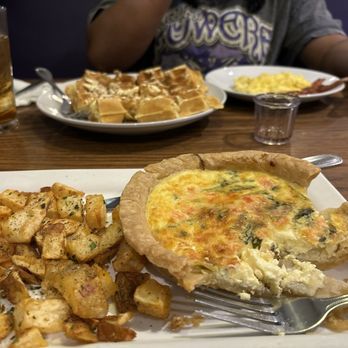 Mimi's Cafe - Quiche FLORENTINE- Potato- waffle- scrambled egg-bacon - Breakfast & Brunch Near Me - Rancho Cucamonga, California Mimi's Cafe - Quiche FLORENTINE- Potato- waffle- scrambled egg-bacon - Breakfast & Brunch Near Me - Rancho Cucamonga, California