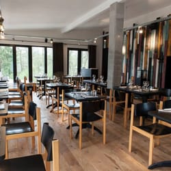 Café du Lac - Le bel intérieur du resto