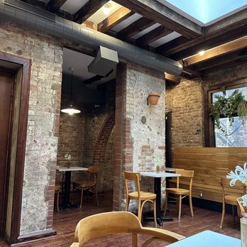 Pavé - Inside - Bakeries Near Me - New York, New York