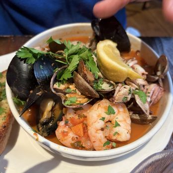 The Pink Door - Cioppino - Italian Near Me - Seattle, Washington The Pink Door - Cioppino - Italian Near Me - Seattle, Washington