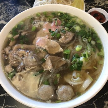 Saigon Noodles - Delicious oxtail combination pho - Vietnamese Near Me - Salinas, California Saigon Noodles - Delicious oxtail combination pho - Vietnamese Near Me - Salinas, California