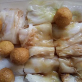 Joe's Steam Rice Roll - Curry fishballs, it comes separated, not stuffed. - Dim Sum Near Me - Flushing, New York Joe's Steam Rice Roll - Curry fishballs, it comes separated, not stuffed. - Dim Sum Near Me - Flushing, New York