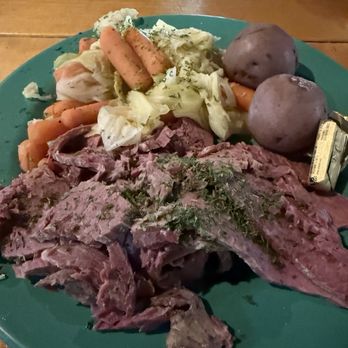Johnny Mac's Restaurant & Bar - $17.95 Tuesday corn beef and cabbage - Pizza Near Me - Henderson, Nevada