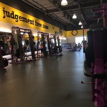 Planet Fitness - Weight area - Gyms Near Me - Mesa, Arizona