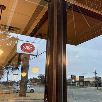 Daytrip Diner - Diners Near Me - Grapevine, Texas