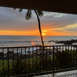Kona Beach Houses
