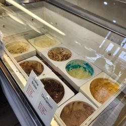 Homemade Ice Cream & Pie Kitchen