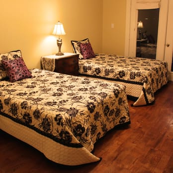 Clark House - Clark House Regency Room - Bed & Breakfast Near Me - Winnsboro, Texas Clark House - Clark House Regency Room - Bed & Breakfast Near Me - Winnsboro, Texas