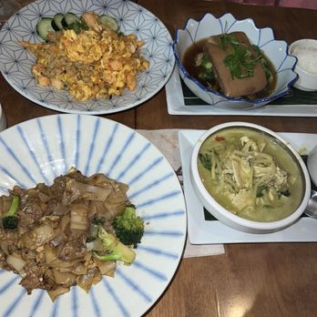Torsap Thai Kitchen - Pad See You with beef, Crab Fried Rice, Kurobuta Pork Belly, and Green Curry - Thai Near Me - Walnut Creek, California Torsap Thai Kitchen - Pad See You with beef, Crab Fried Rice, Kurobuta Pork Belly, and Green Curry - Thai Near Me - Walnut Creek, California