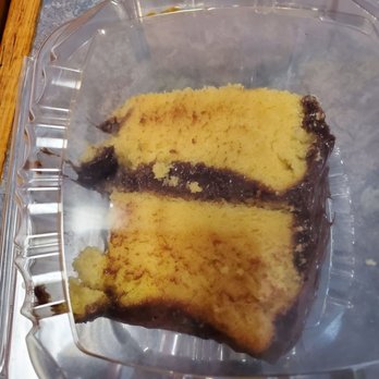 Funderburks Cafe & Catering - Yellow cake w/ chocolate frosting - Soul Food Near Me - Greensboro, North Carolina
