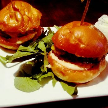 Far Bar - Cheeseburger sliders 3/5 - Asian Fusion Near Me - Los Angeles, California