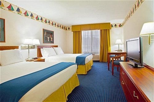 Holiday Inn Express & Suites New Buffalo, MI by null