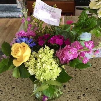 Rosanna's Flowers - Bouquet received - Florists Near Me - Westerly, Rhode Island