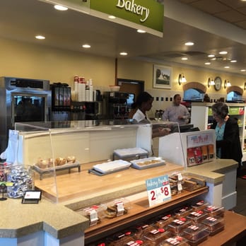 Bob Evans - Bakery at Bob Evans in Lake Wales - Breakfast & Brunch Near Me - Lake Wales, Florida