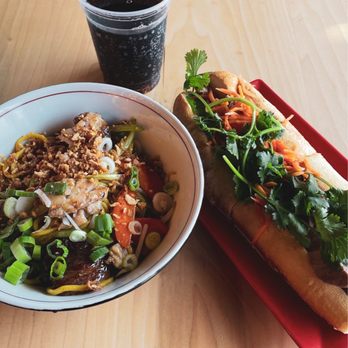 Nudo House - Yo-lo mein + Nudo Banh Mi Sandwich - Vietnamese Near Me - St Louis, Missouri Nudo House - Yo-lo mein + Nudo Banh Mi Sandwich - Vietnamese Near Me - St Louis, Missouri