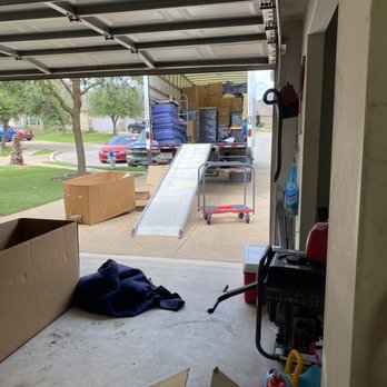 Movers League - Packing the truck! - Movers Near Me - Cedar Park, Texas Movers League - Packing the truck! - Movers Near Me - Cedar Park, Texas