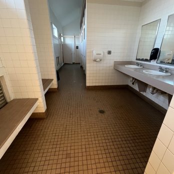 Henderson Beach State Park - VERY clean restrooms!! - Beaches Near Me - Destin, Florida Henderson Beach State Park - VERY clean restrooms!! - Beaches Near Me - Destin, Florida
