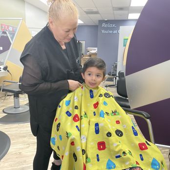 Great Clips - Hair Salons Near Me - Simi Valley, California Great Clips - Hair Salons Near Me - Simi Valley, California