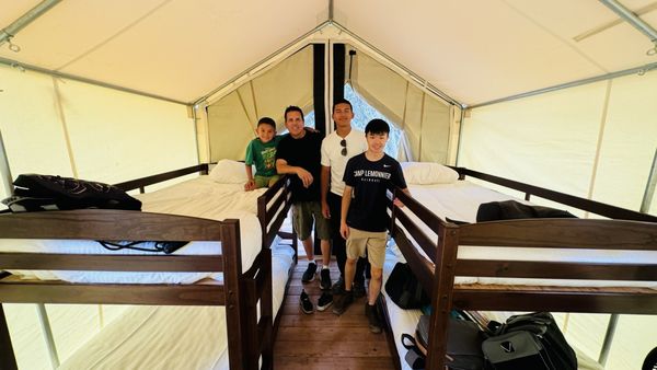 Wildhaven Yosemite Glamping by null