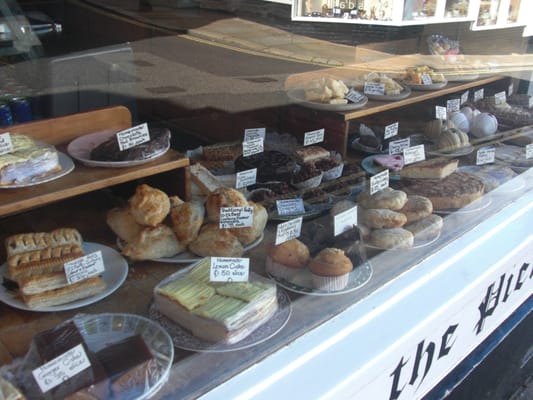 Simon The Pieman by null