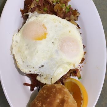 Remy’s Cafe - Corned Beef Hash - Breakfast & Brunch Near Me - Clearwater, Florida Remy’s Cafe - Corned Beef Hash - Breakfast & Brunch Near Me - Clearwater, Florida