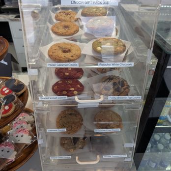 Petit Delights Desserts - Cookies - Bakeries Near Me - Scarborough, Ontario