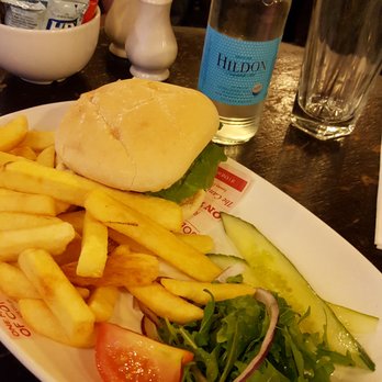 St Stephen's Tavern - Sweet Chili Chicken Burger - Fish & Chips Near Me - London, XGL St Stephen's Tavern - Sweet Chili Chicken Burger - Fish & Chips Near Me - London, XGL