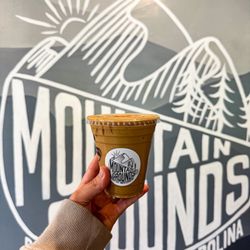 Flowers and honey latte