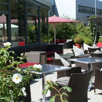 Gottschi - Loungebereich bei Gottschi - Modern European Near Me - Lübeck, SH Gottschi - Loungebereich bei Gottschi - Modern European Near Me - Lübeck, SH