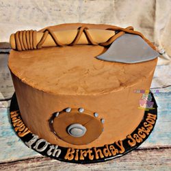 Nummees - 10in buttercream cake with fondant toppers