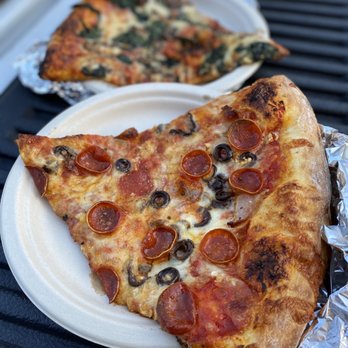 Graffiti pizza - Combo in the front , veggie in the back - Pizza Near Me - Oakland, California