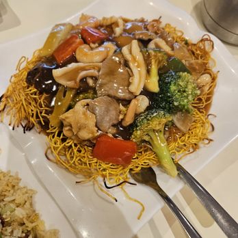 Chi's Congee & Noodle House - Chinese Near Me - Mississauga, Ontario