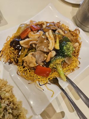 Chi's Congee & Noodle House by null