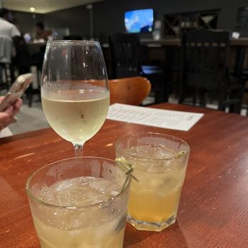 Class VI Wine & Charcuterie - Our Drinks - Wine Bars Near Me - DeKalb, Illinois