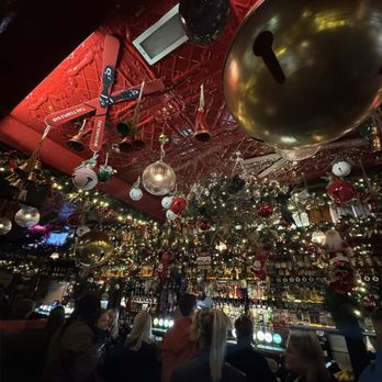 The Temple Bar - Pubs Near Me - Dublin, D