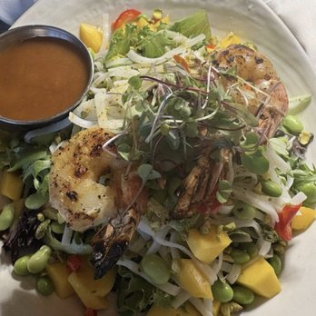 Latitudes Restaurant - Jupiter Beach Resort - Asian salad - Seafood Near Me - Jupiter, Florida Latitudes Restaurant - Jupiter Beach Resort - Asian salad - Seafood Near Me - Jupiter, Florida