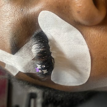 Tru Luxury Brows - Volume set with bling - Eyelash Service Near Me