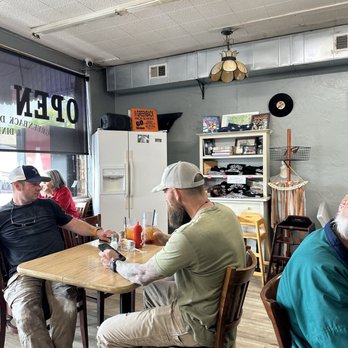 Greenback Diner - Sit at tables or the counter. - Diners Near Me - Greenback, Tennessee