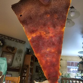 Slice On Oak - Soaked in grease. Very thin crust. - Pizza Near Me - Brainerd, Minnesota