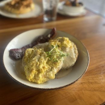 Haywire - Biscuits & gravy - New American Near Me - Plano, Texas Haywire - Biscuits & gravy - New American Near Me - Plano, Texas