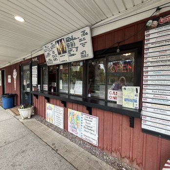 Fudgy's Ice Cream - Ice Cream & Frozen Yogurt Near Me - Amenia, New York