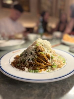 The Lunch Lady of Saigon by null